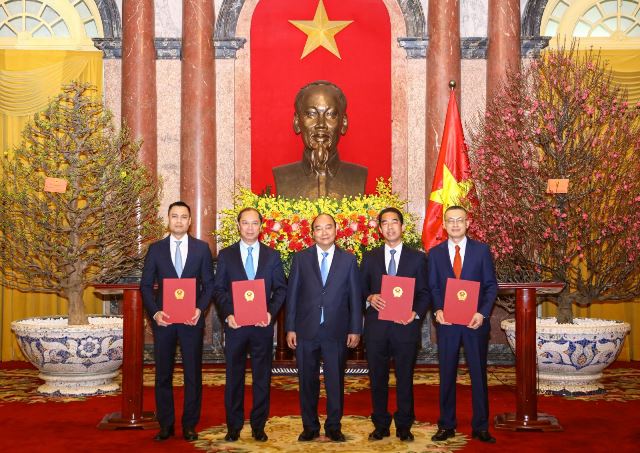 Chủ tịch nước Nguyễn Xuân Phúc trao Quyết định bổ nhiệm Đại sứ, Trưởng cơ quan đại diện Việt Nam